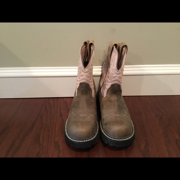 Ariat Shoes - Ariat Fatbaby brown pink cowboy boots 6.5 M